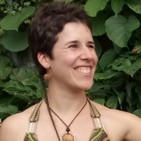 Camille Chanoine: Auteure