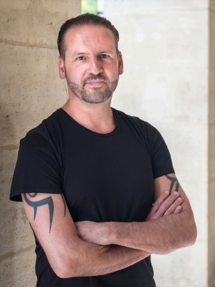 Nicolas Feuz: Auteur